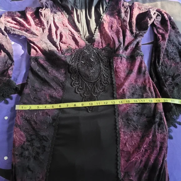 Gothic Burgundy and Black Dress - Picture 11 of 11